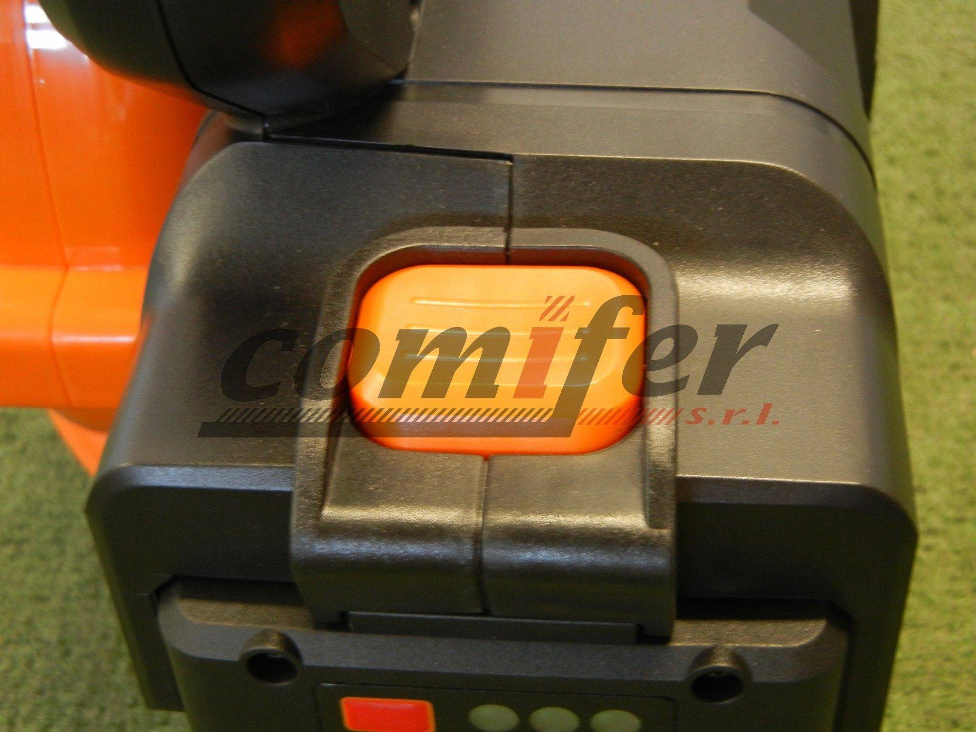 Soffiatore a batteria Worx 40V WG568E completo di batterie e caricatore