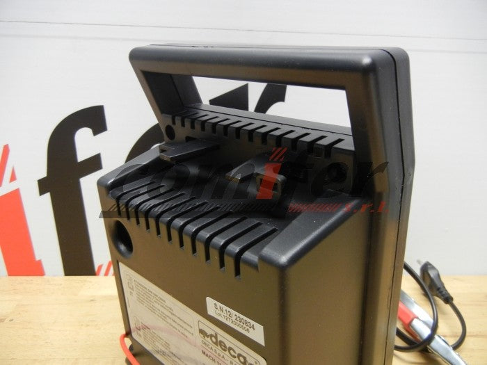 Caricabatterie elettromeccanico 12V Deca MACH 114