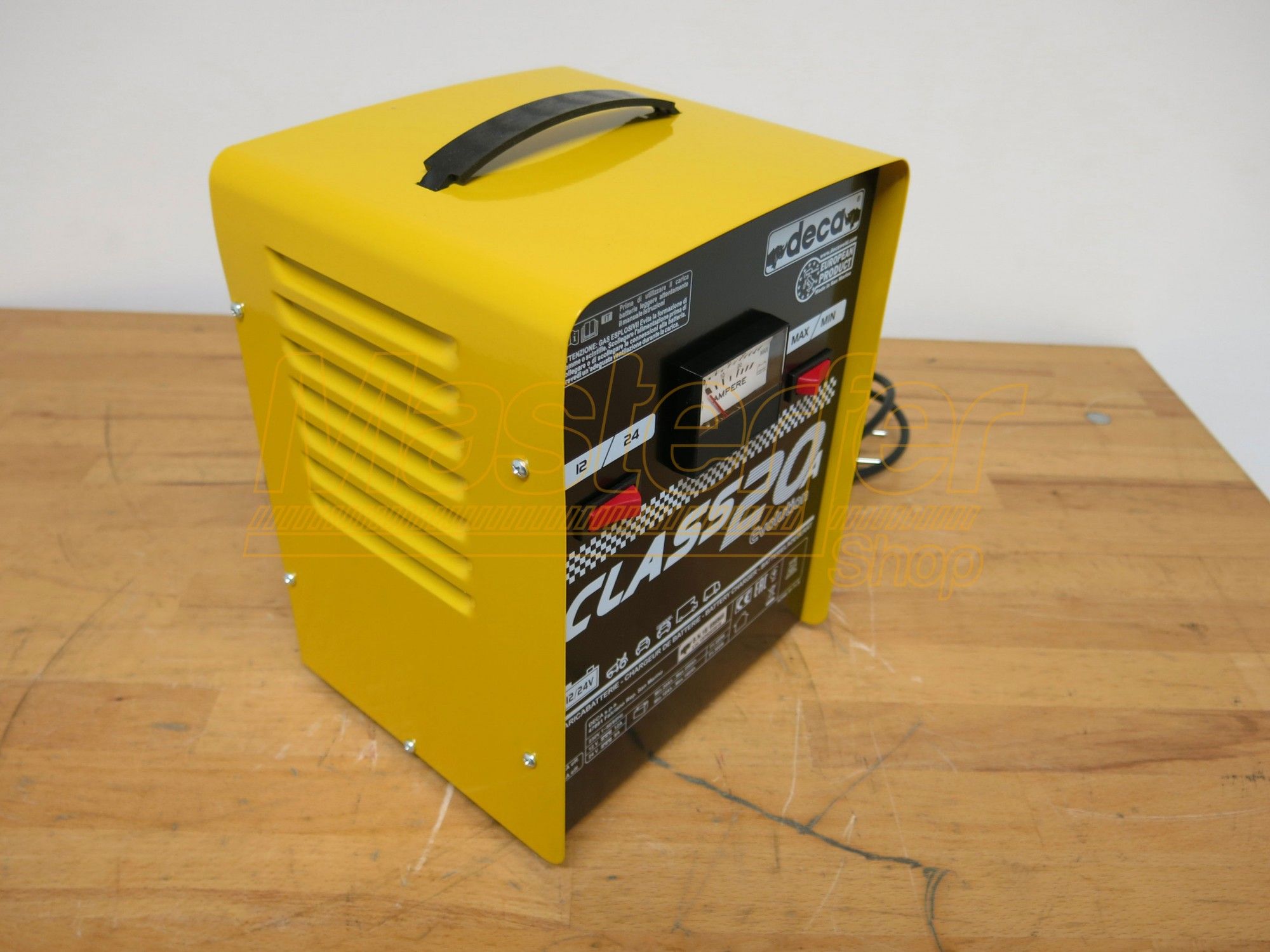 Caricabatterie elettromeccanico 12-24V Deca CLASS 20A