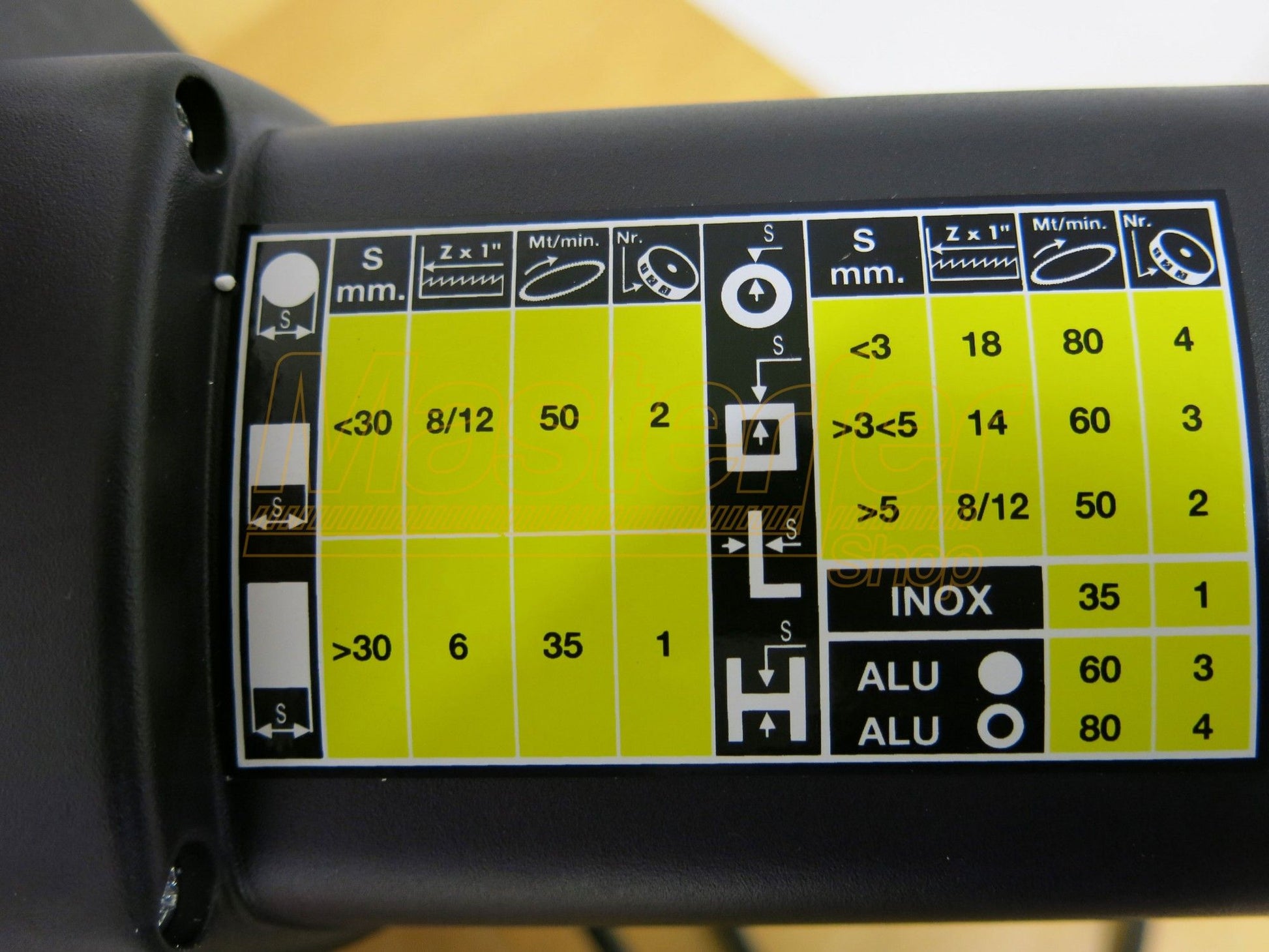 Segatrice a nastro Femi 784 XL