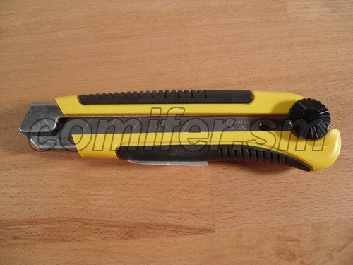 Cutter taglierino Stanley Dynagrip 10-425 (25mm)