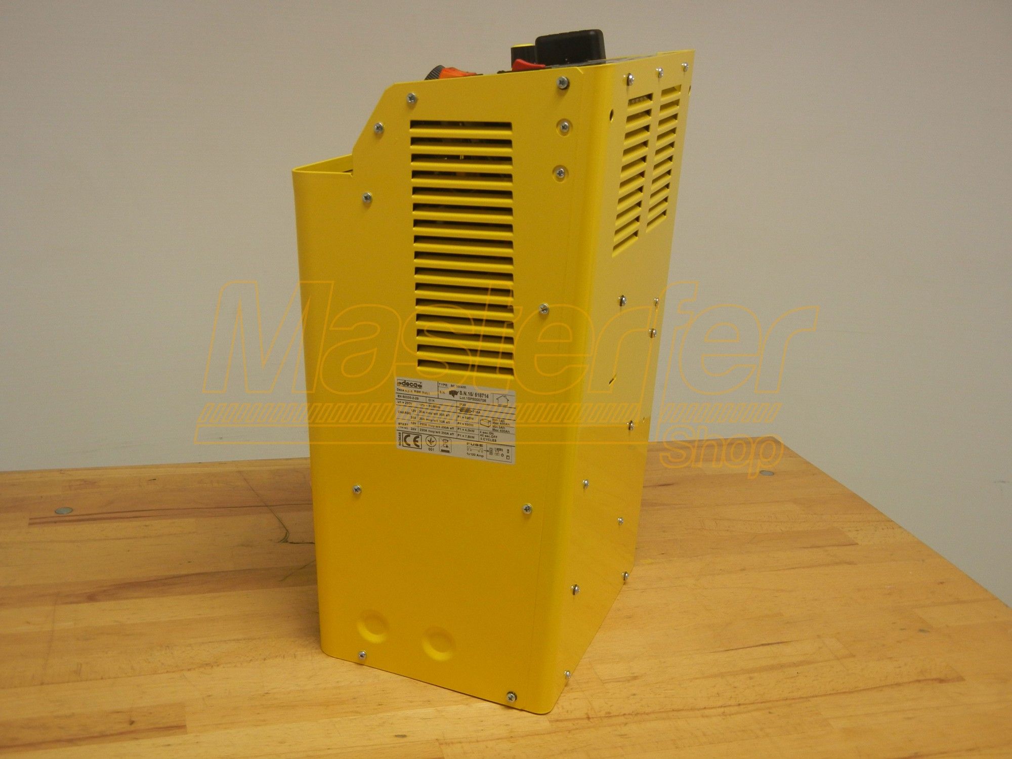 Avviatore caricabatterie mantenitore 12-24V - Deca SC 30/400