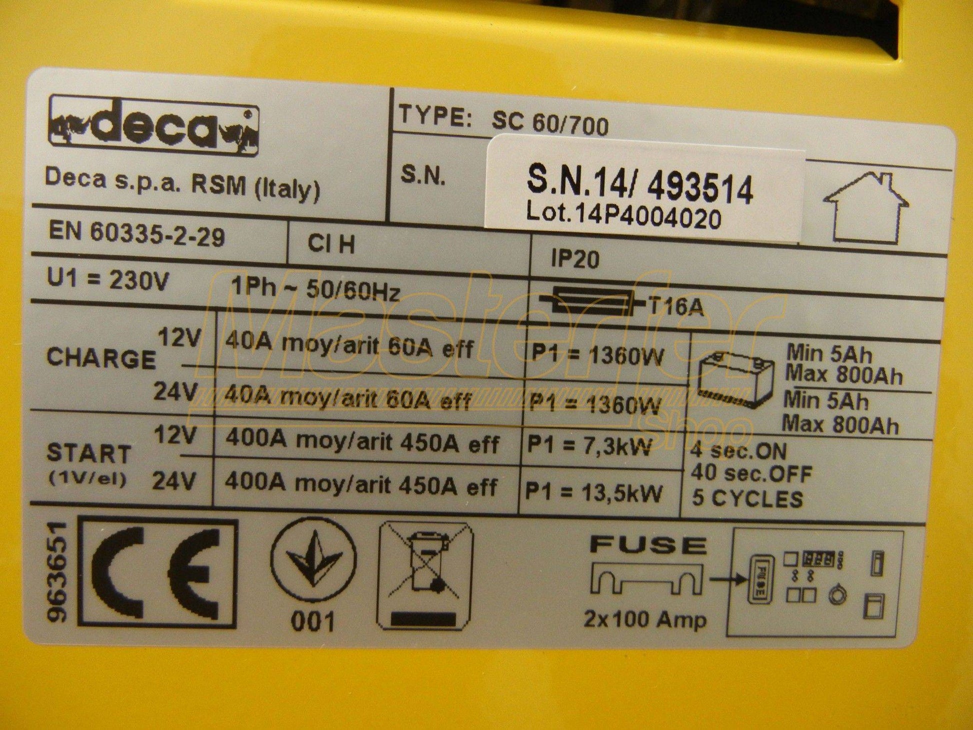 Avviatore caricabatterie mantenitore 12-24V