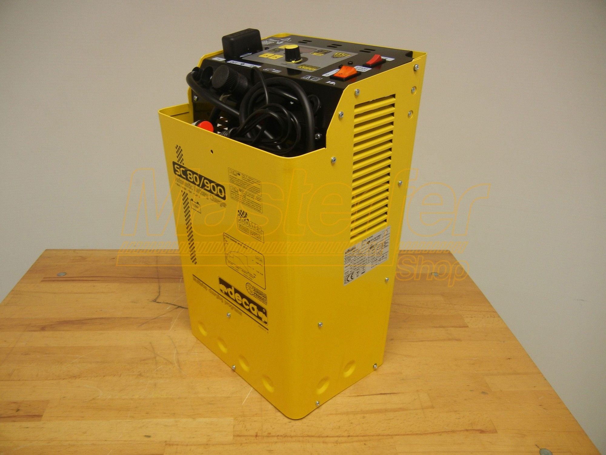 Avviatore caricabatterie mantenitore 12-24V - Deca SC80/900
