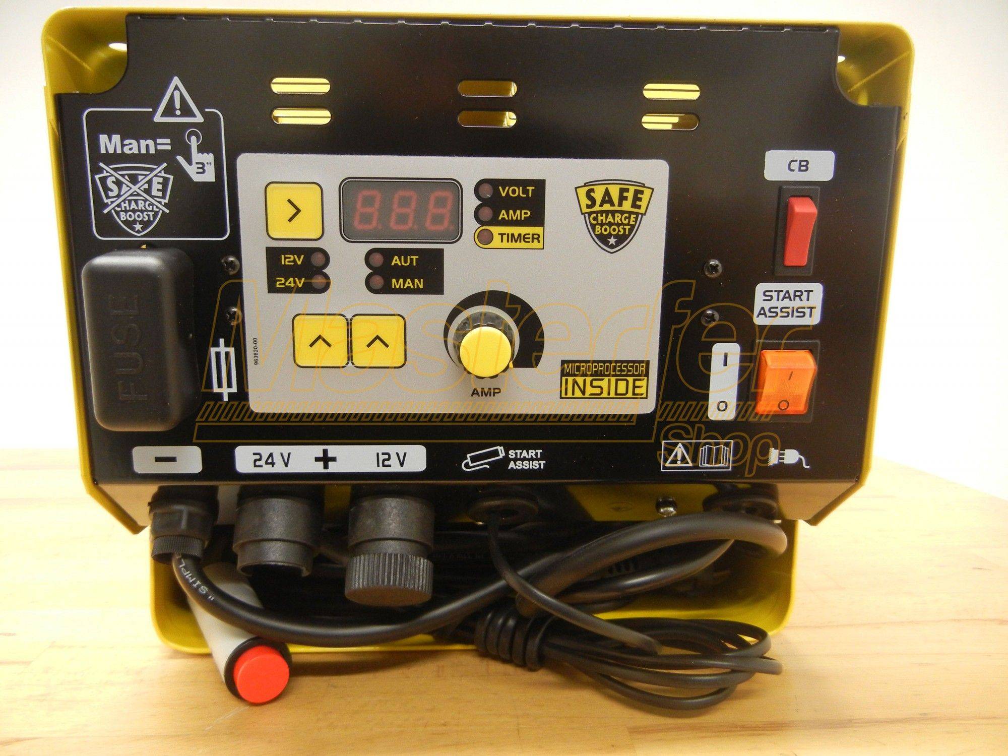 Avviatore caricabatterie mantenitore 12-24V - Deca SC80/900