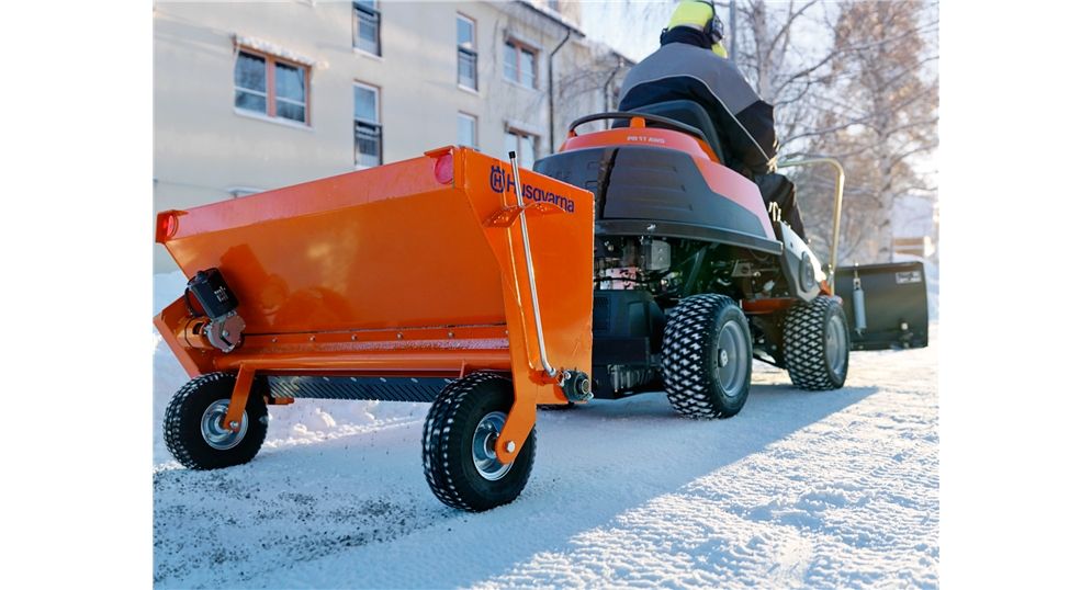 Husqvarna R 422TS 