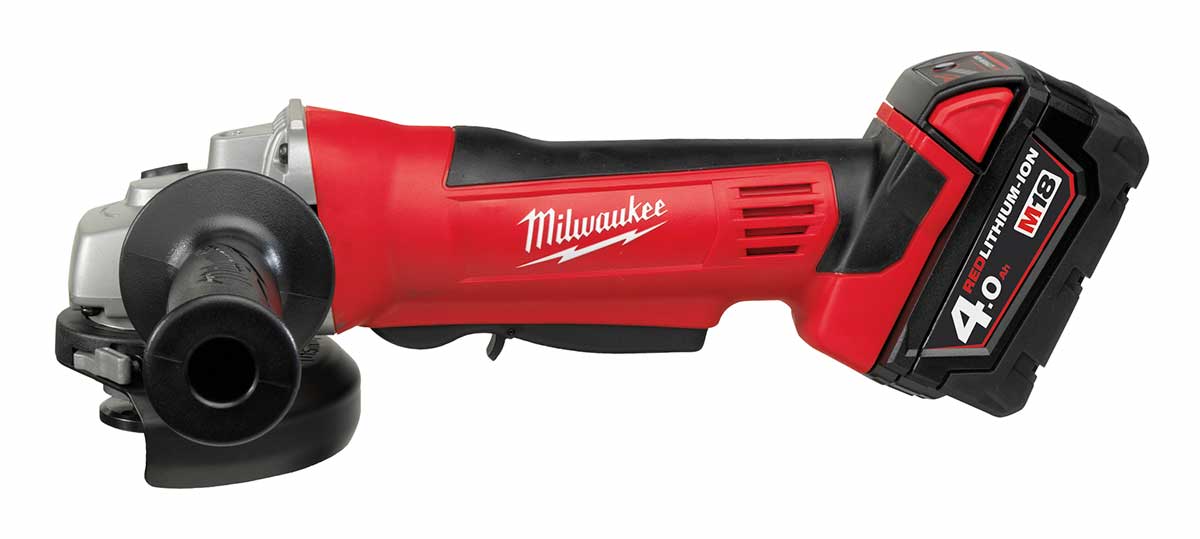 Kit Milwaukee 18V M18 BPP3A-403B, trapano avvitatore + tassellatore sds-plus + smerigliatrice, 3 batterie da 4.0Ah, con valigetta e borsone