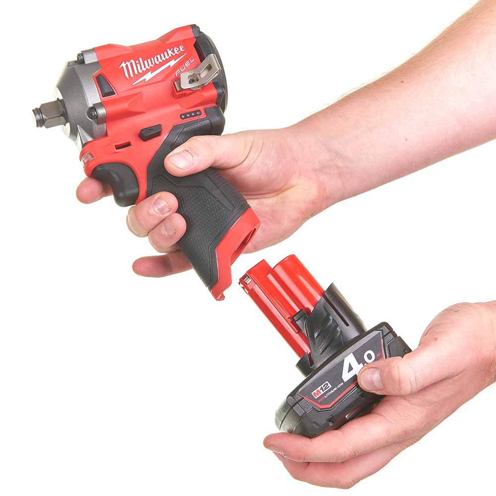 Milwaukee M12 FIWF12-422X, avvitatore ad impulsi 12V 1/2", 2 batterie, con valigetta Heavy Duty