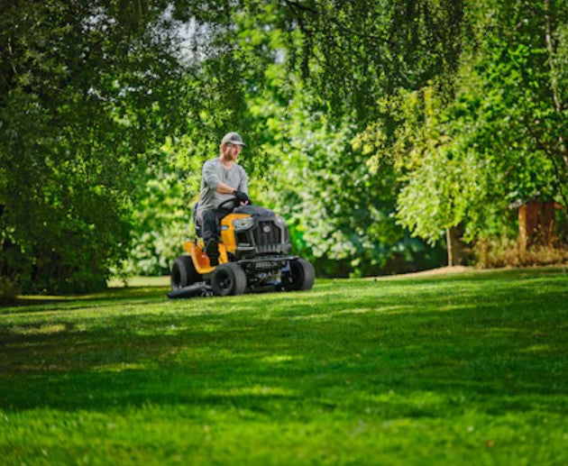 CUB CADET LT3 PS107 Trattorino Larghezza Taglio 107 cm