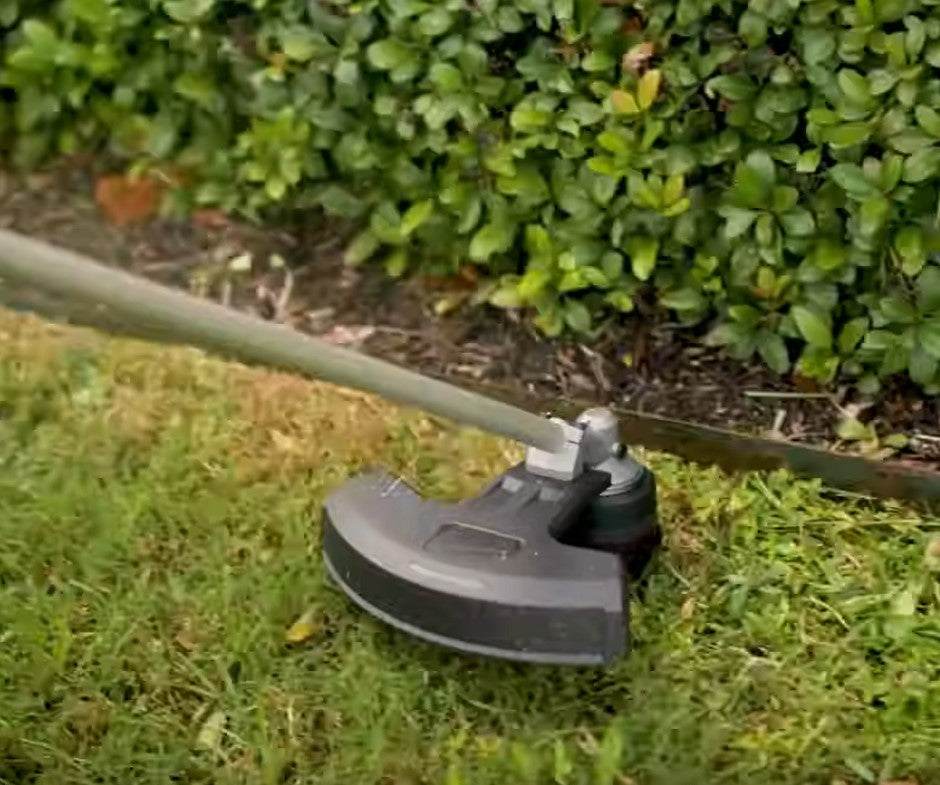 Milwaukee M18 FOPH-LTA - Decespugliatore accessorio per Milwaukee M18 FOPH-0 utilizzo in campo