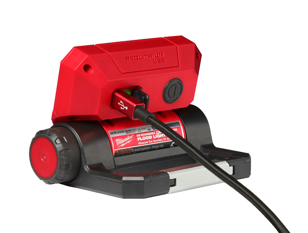 Milwaukee L4 FFL-201 - Torcia tascabile a faro 550l ricaricabile con USB cod. 4933479766