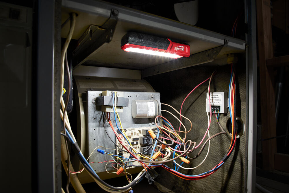 Milwaukee L4FL-301 - Torcia led a batteria