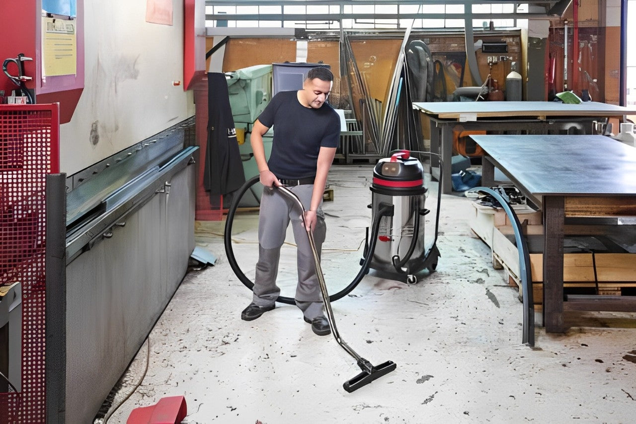 Nilfisk VIPER LSU255-EU – Aspiratore Solidi/Liquidi Professionale 55 L