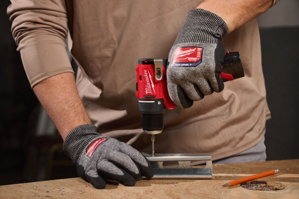 Milwaukee M12 BLDDRC-0 - Trapano avvitatore a batteria 12V - solo corpo 