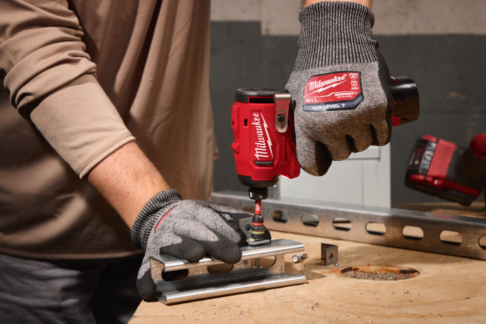 Milwaukee M12BLIDRC-202C - Avvitatore a impulsi a batteria 12V attacco da 1/4" - 2 x 2Ah 
