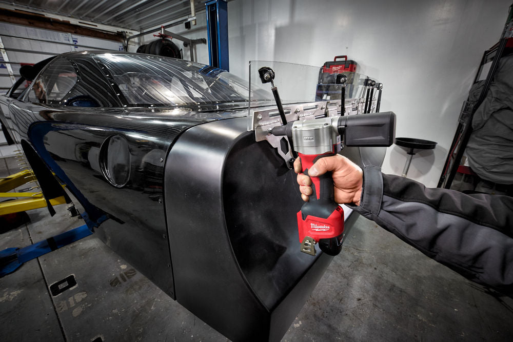 Milwaukee M12 BPRT-401B - Rivettatrice a batteria 12V - 1 batteria da 4Ah in borsone