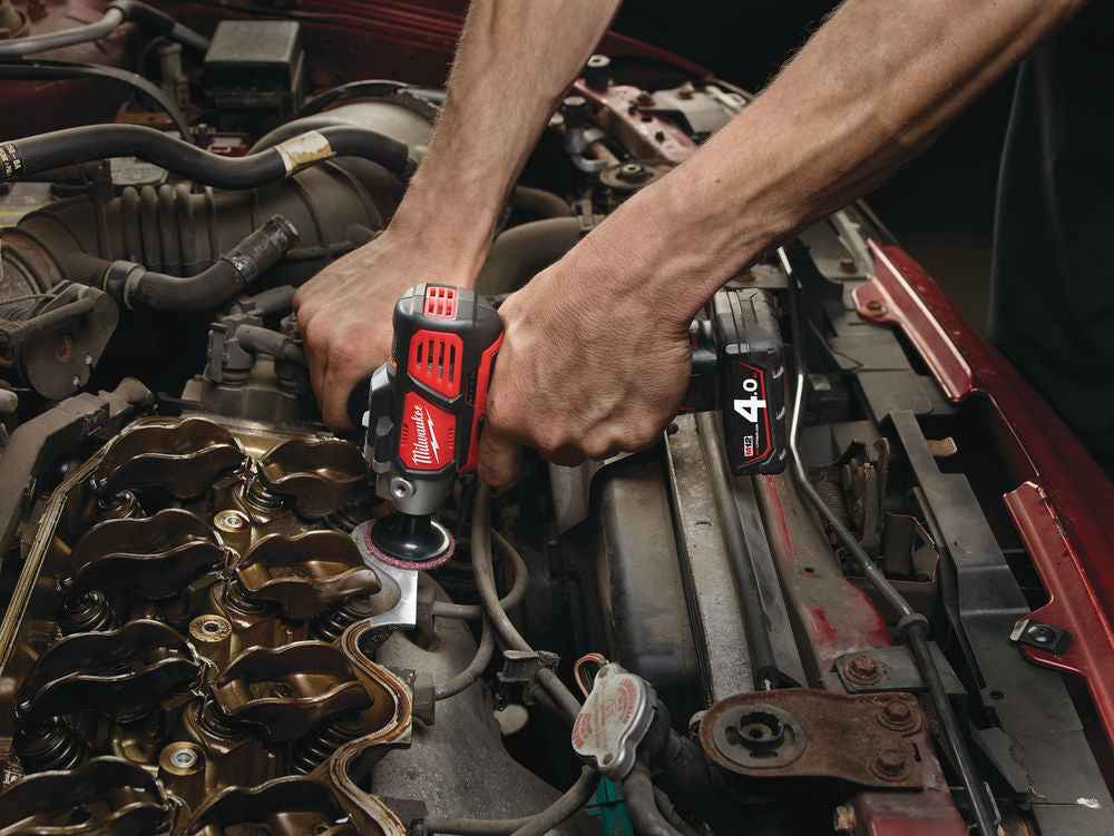 Milwaukee M12 BPS-421X - Lucidatrice/levigatrice compatta a batteria 12V