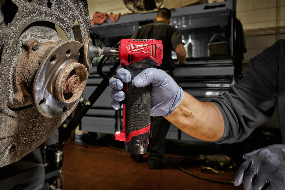 Milwaukee M12 FDGA-0 - Smerigliatrice angolare a batteria 12V - solo corpo