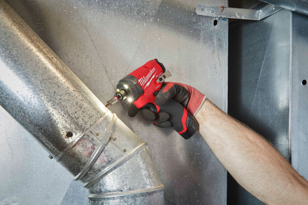 Milwaukee M12 FID2-202X - Avvitatore a impulsi a batteria 12V - 2 x 2Ah