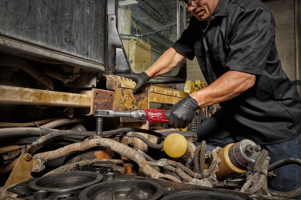 Milwaukee M12 FIR38LR - Cricchetto a batteria a testa lunga Fuel da 3/8", solo corpo