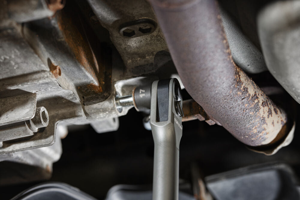 Milwaukee 4933480756 - Cricchetto con foro passante insider 12 - solo corpo