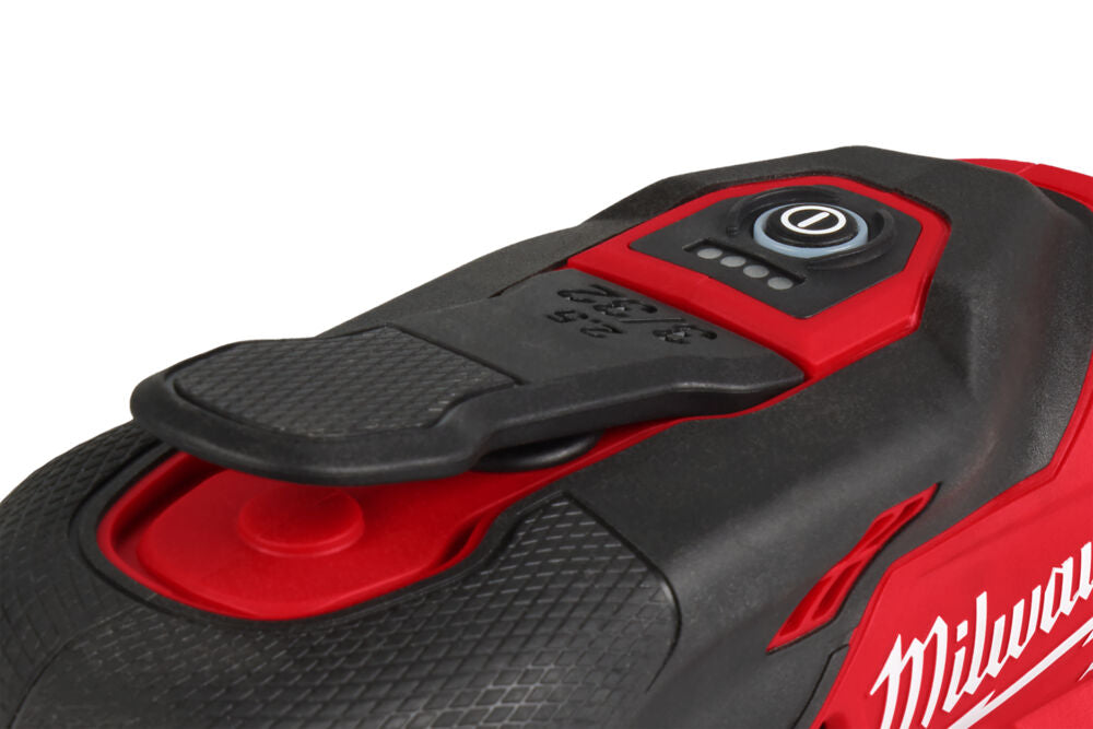 Milwaukee M12 FROS5-502X - Levigatrice palmare rotorbitale 150MM a batteria 12V - 2 x 5Ah