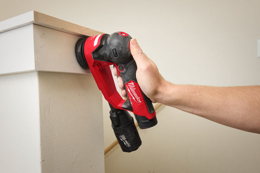 Milwaukee M12 FSDR75-202B - Levigatrice roto orbitale a batteria 12V - disco da 75 mm 
