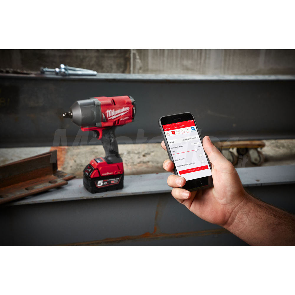 Milwaukee M18 ONEFHIWF12-502X  - Avvitatore ad impulsi 1/2" M18 FUEL™ ONE-KEY™ - utilizzo con cellulare