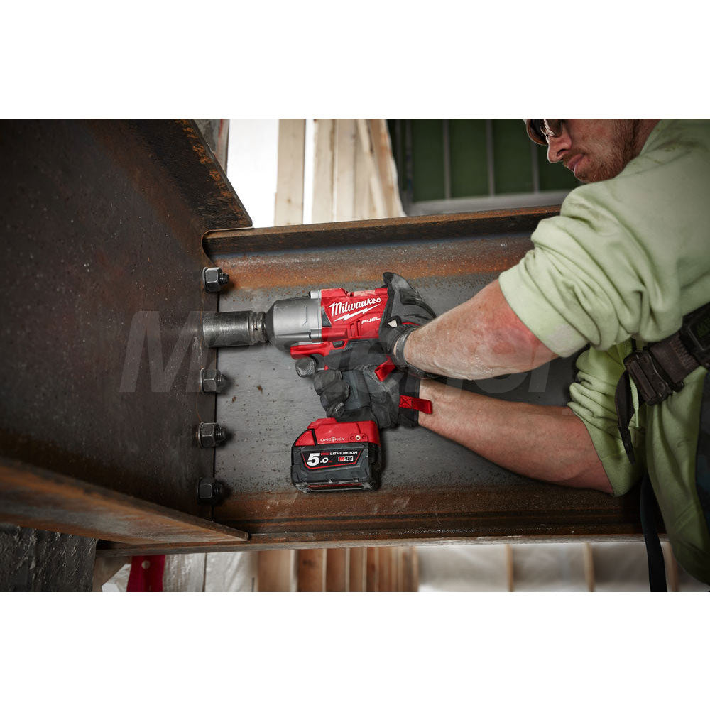 Milwaukee M18 ONEFHIWF12-502X  - Avvitatore ad impulsi 1/2" M18 FUEL™ ONE-KEY™ - 2 Batterie 18V x 5.0Ah utilizzo con bussola