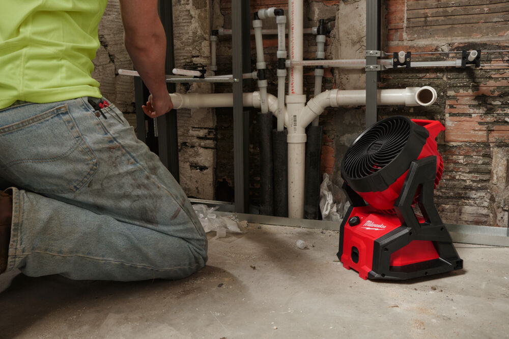 Milwaukee M18 AFG2 - Ventilatore Packout a batteria 18V e corrente 