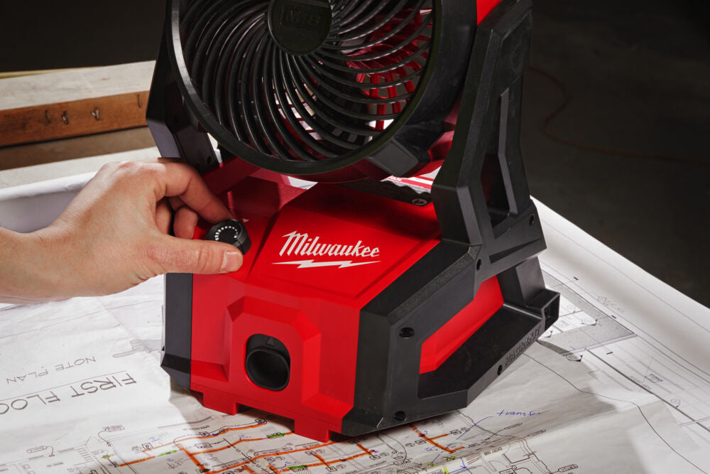 Milwaukee M18 AFG2 - Ventilatore Packout a batteria 18V e corrente 