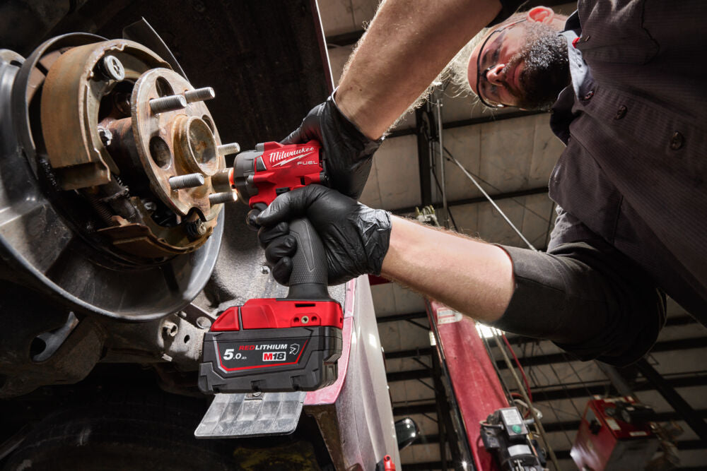 Milwaukee M18B5-CR - Batteria M18 resistente agli agenti chimici - 18V 5Ah 