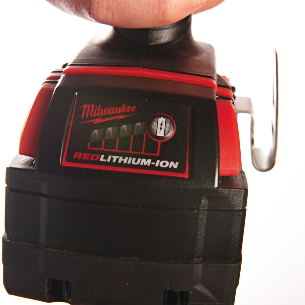Milwaukee M18 BIW12-402 - Avvitatore a impulsi compatto 18 Volt 1/2" , 2 x 4,0Ah