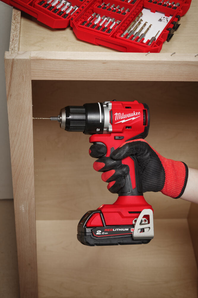 Milwaukee M18 BLDDRC-202C - Trapano avvitatore a batteria 18V - 2 x 2Ah 
