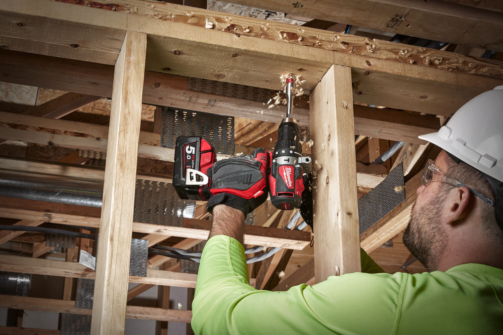 Milwaukee M18 BLPD2-0X - Trapano  avvitatore battente 18 Volt  - solo corpo in valigetta 