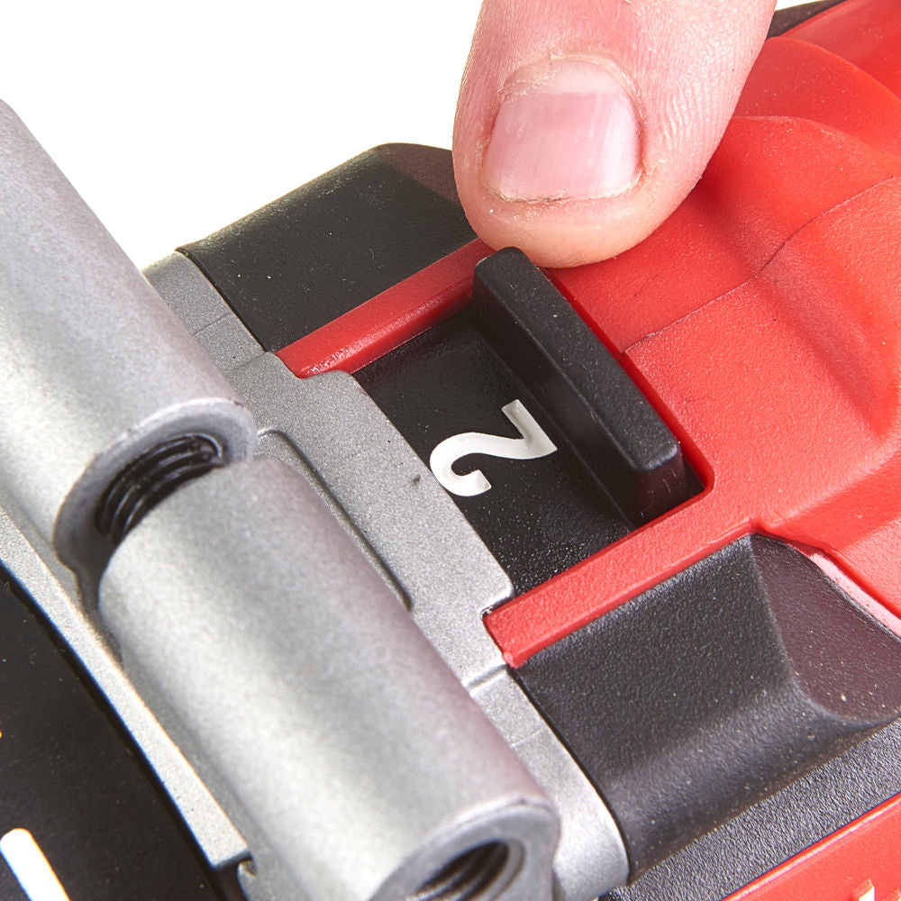 Milwaukee M18 BLPD2-402X - Trapano avvitatore a batteria 18 Volt con percuzzione, 2 x 4Ah in valigetta