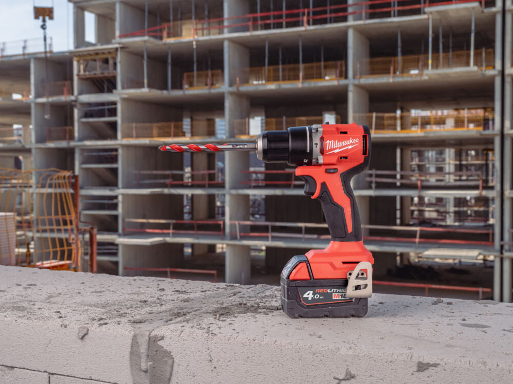 Milwaukee M18 BLCPP2A-402C -  Kit con Trapano avvitatore a percussione M18 BLPDRC + Avvitatore a impulsi M18 BLIDRC