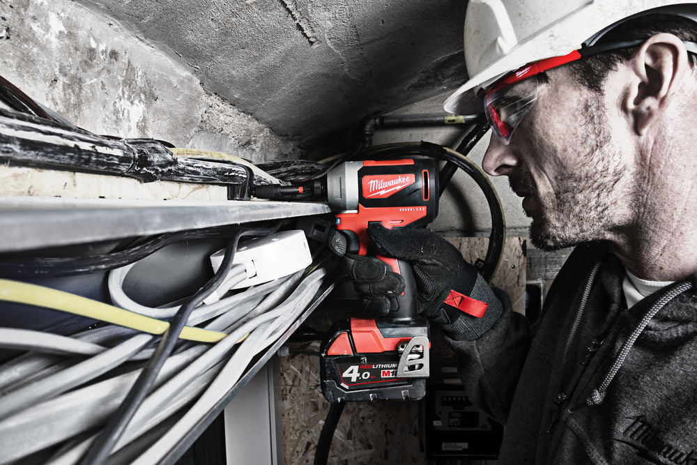 Milwaukee M18 CBLID-0 - Avvitataore a impulsi a batteria 18 Volt  attacco 1/4" - solo corpo
