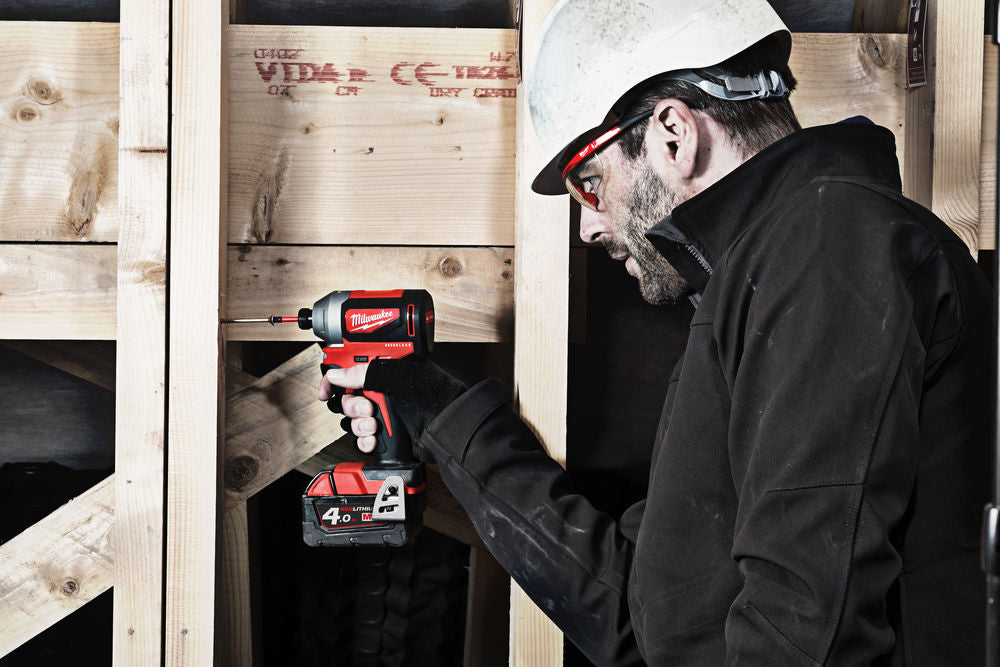 Milwaukee M18 CBLID-0 - Avvitataore a impulsi a batteria 18 Volt  attacco 1/4" - solo corpo
