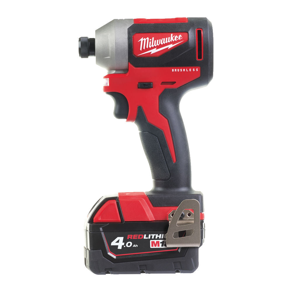 Milwaukee M18 CBLID-402C - Avvitatore a impulsi 18 Volt attacco 1/4", 2 x 4Ah 