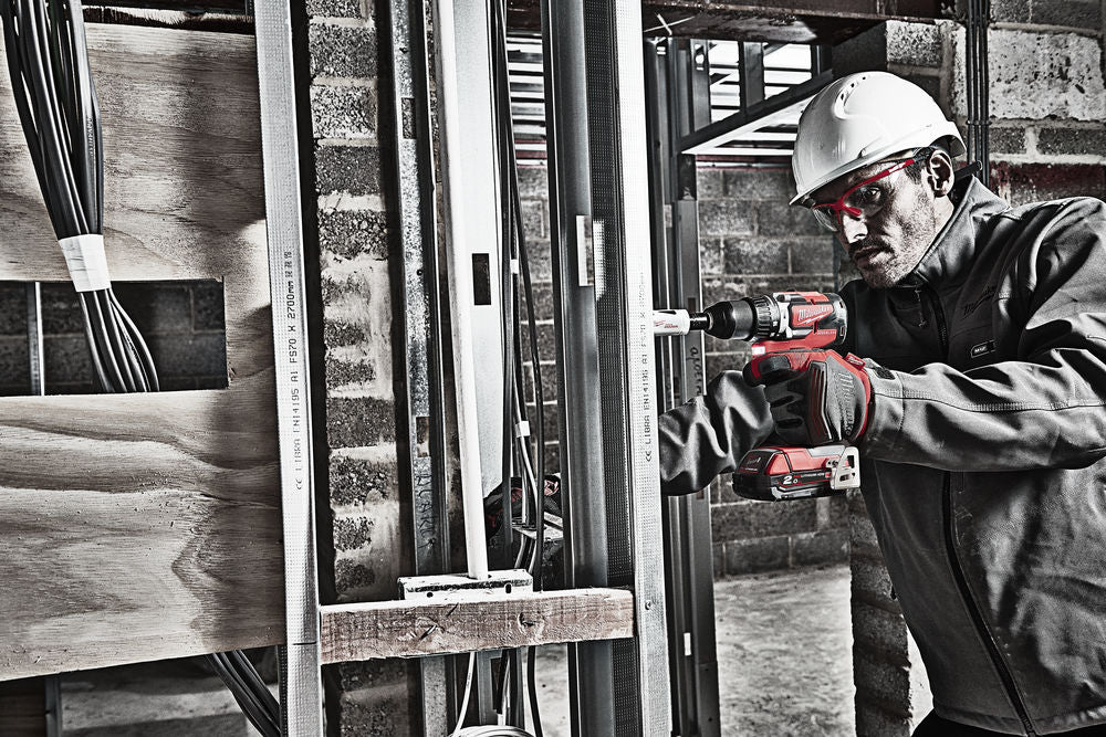 Milwaukee M18 CBLPD-203C - Trapano avvitatore 18V compatto con percussione e motore brushless