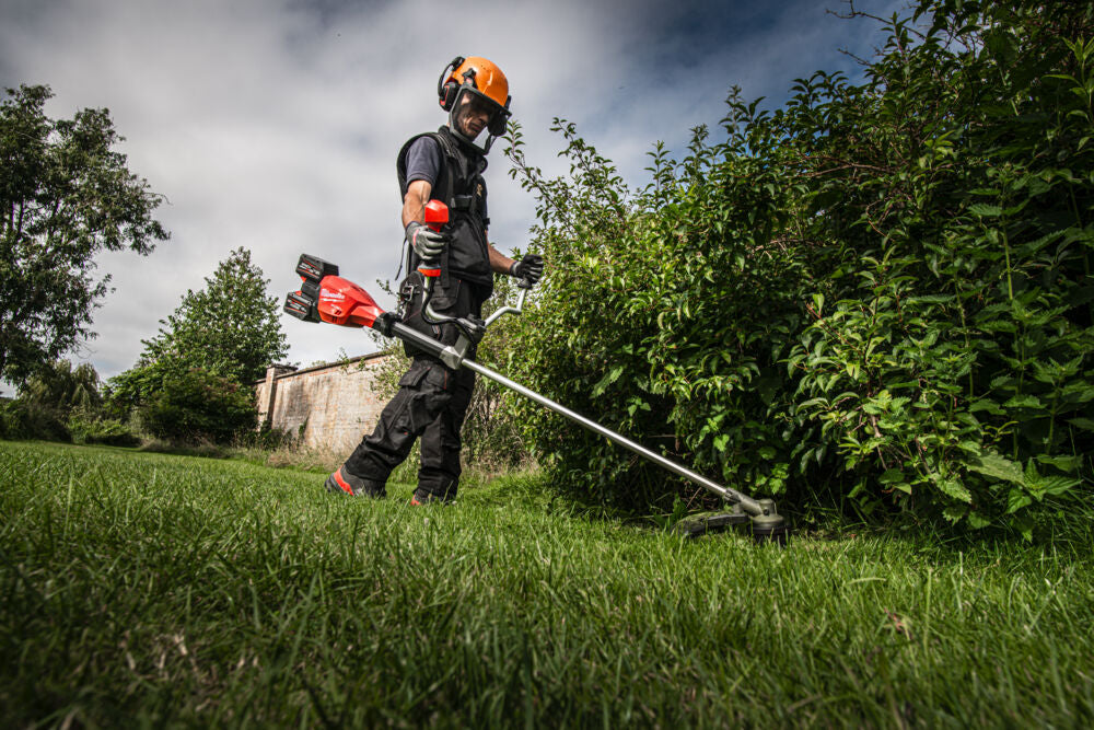 Milwaukee M18 F2BCU-0 - Decespugliatore bike filo/lama a doppia batteria 18V FUEL - solo corpo 