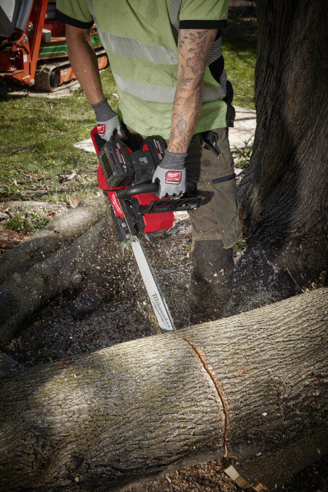 Milwaukee M18 F2CHS50-802 - Elettrosega a doppia batteria 18V - barra da 50 cm - 2 batterie da 8Ah