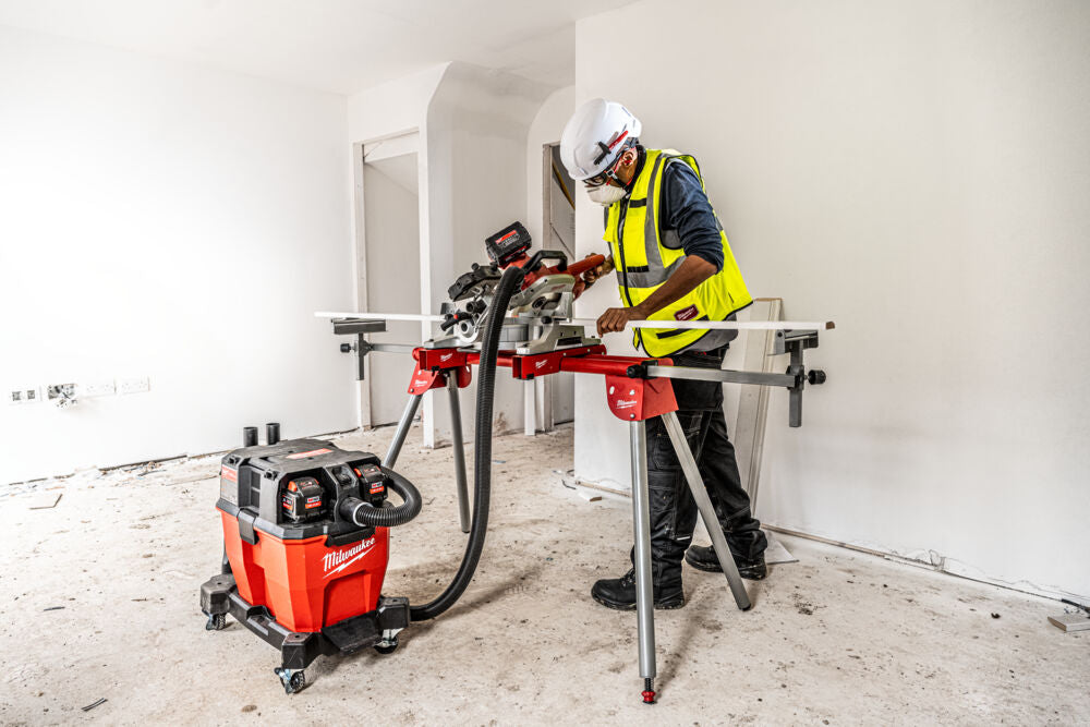 Milwaukee M18 F2VC23L-0 - Aspiratore a batteria 2 x 18V FUEL per solidi / liquidi CLASSE L - 23 litri 