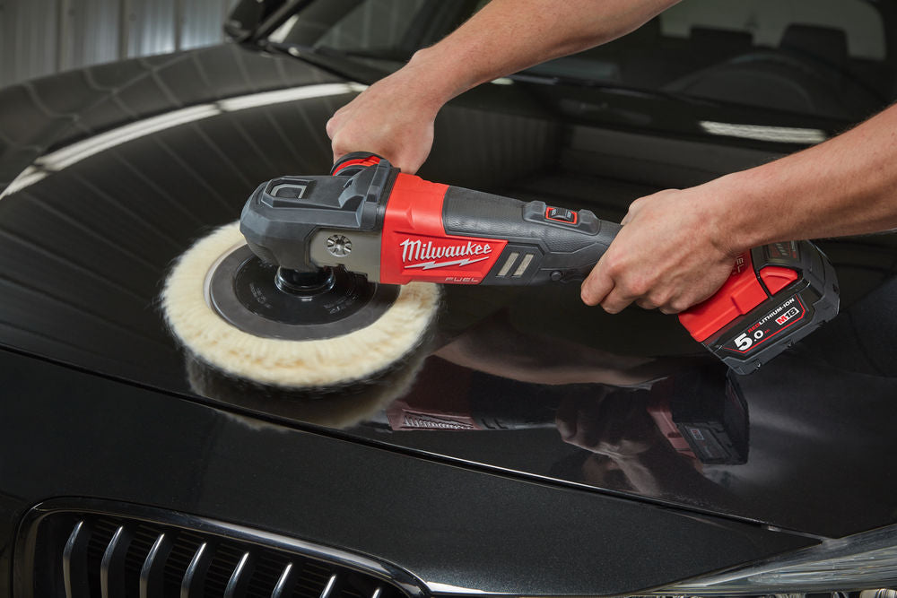 Milwaukee M18 FAP180-502X -  Lucidatrice a batteria Fuel, 2 batterie da 5Ah e valigetta Heavy Duty