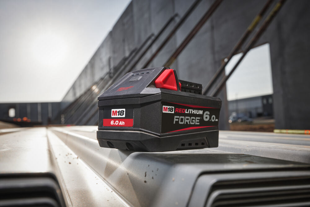 Milwaukee M18 FORGENRG-602DBSC - Kit energia batterie M18 Forge - 2 x 6Ah + Caricabatterie 