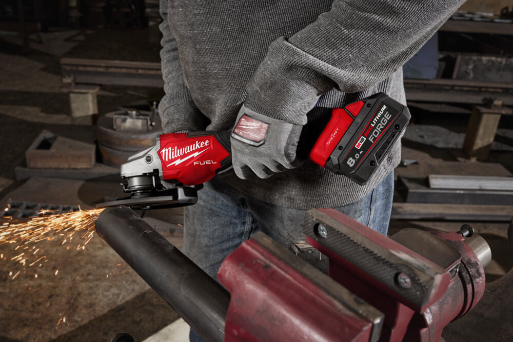 Milwaukee M18 FB8 - Batteria M18 Forge Red Lithium 18V 8Ah - massima potenza - ricarica rapida