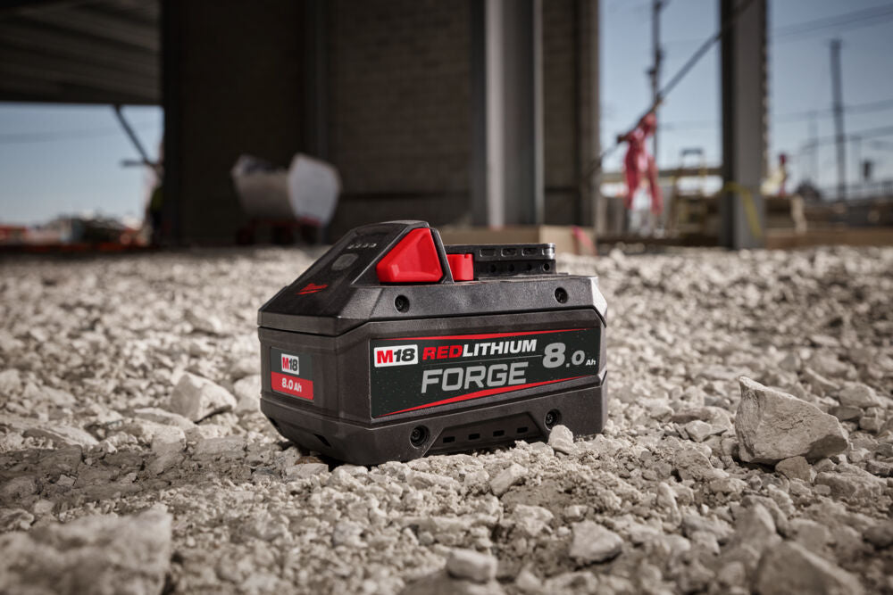 Milwaukee M18 FB8 - Batteria M18 Forge Red Lithium 18V 8Ah - massima potenza - ricarica rapida