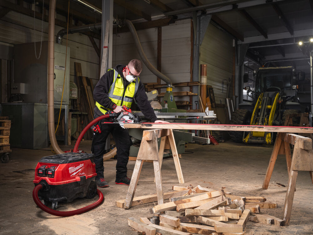 Milwaukee M18 FCS66GR3-121C  - Sega circolare 66mm per legno compatibile con guida - disco da 190 mm - 1 x 12Ah FORGE
