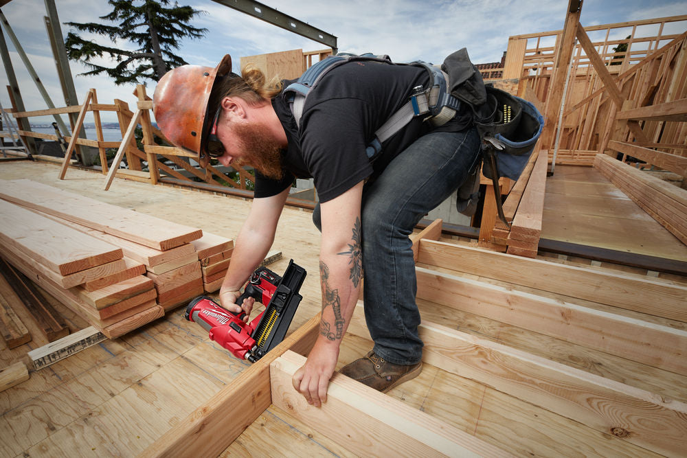 Milwaukee M18 FFN-0C - Chiodatrice a 34° a batteria M18 FUEL - solo corpo